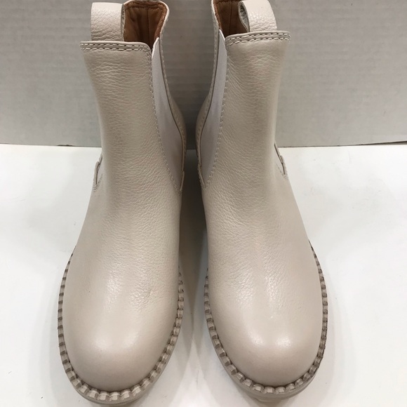 COPY - LDP Ankle Bootie - Picture 5 of 6